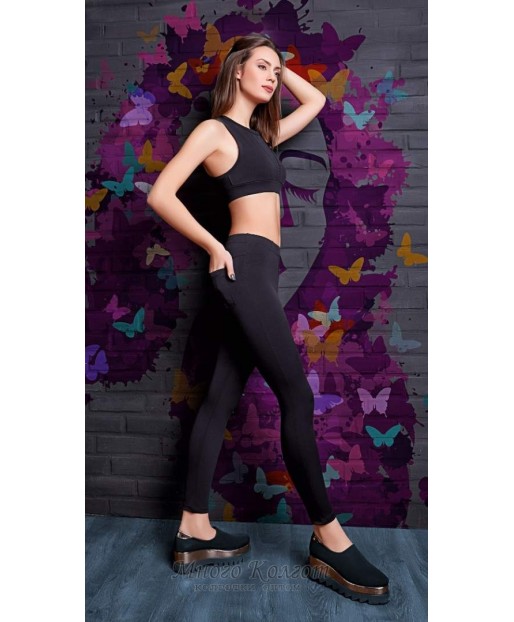 GIULIA Leggy Fan model 2